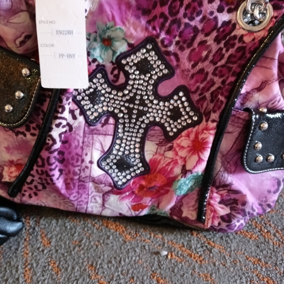 Great VEGAN  bags,  purses, and wallets! - Picture 2 of 8